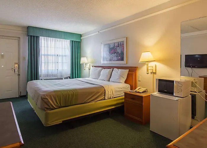Baymont By Wyndham Broken Arrow Motel Tulsa