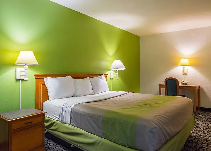 Baymont By Wyndham Broken Arrow Tulsa