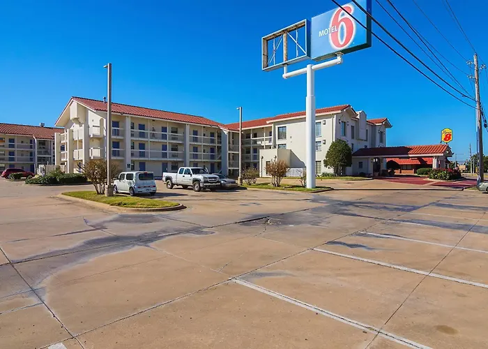 Baymont By Wyndham Broken Arrow 2* Tulsa