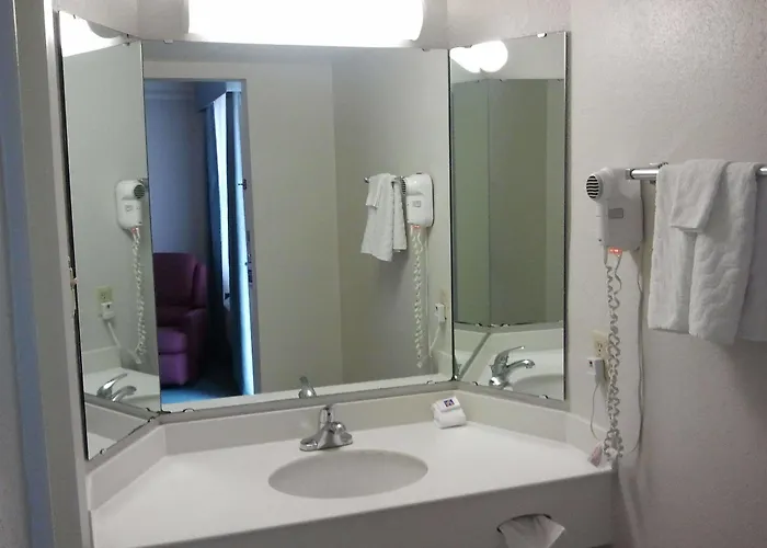 Baymont By Wyndham Broken Arrow Tulsa